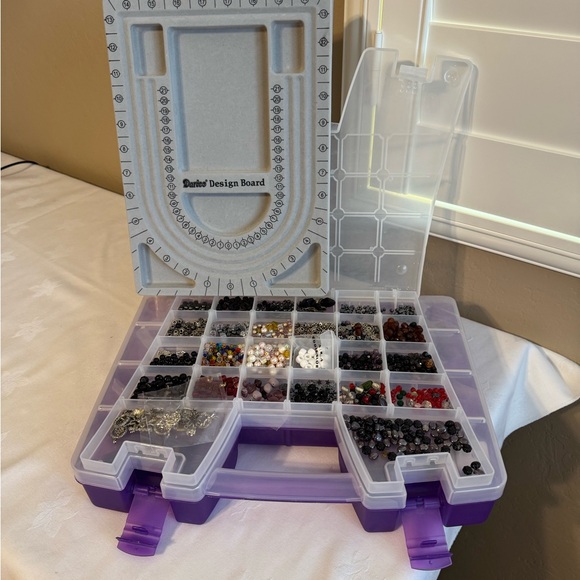 Jewelry - Jewelry making supplies with case